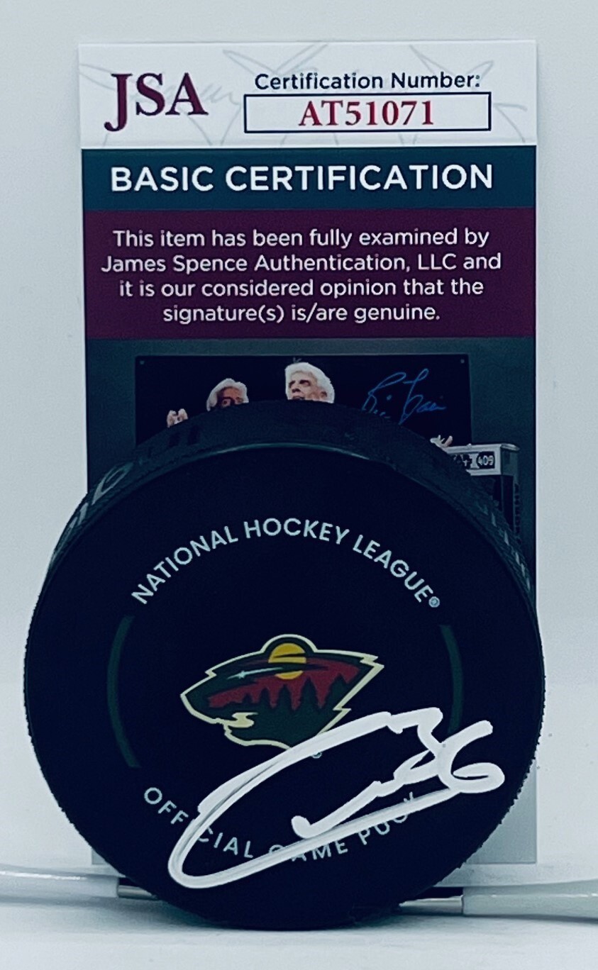 Mats Zuccarello signed Minnesota Wild Official Game Puck autographed JSA