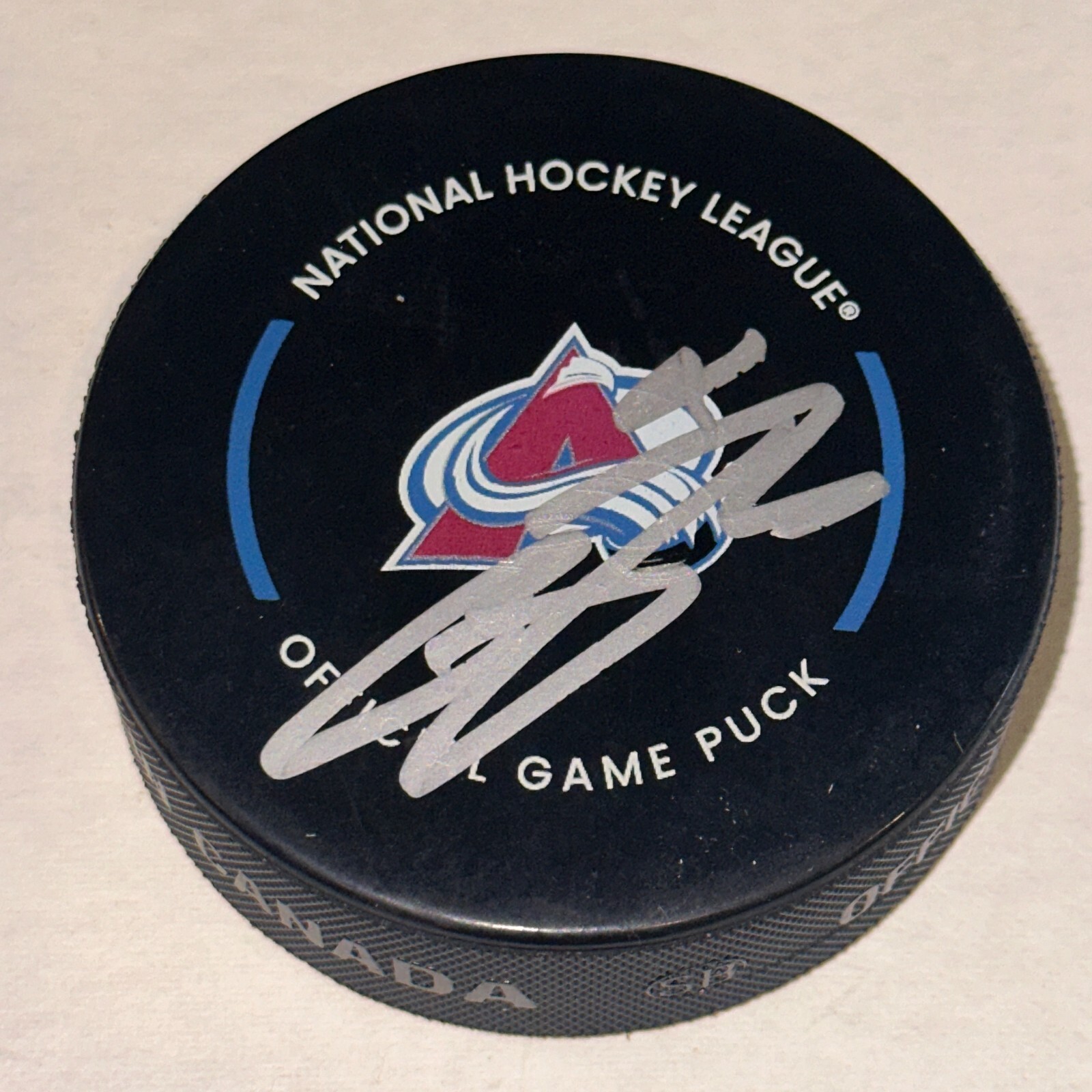 BOWEN BYRUM Signed Colorado AVALANCHE Official GAME Puck Beckett Auth BAS