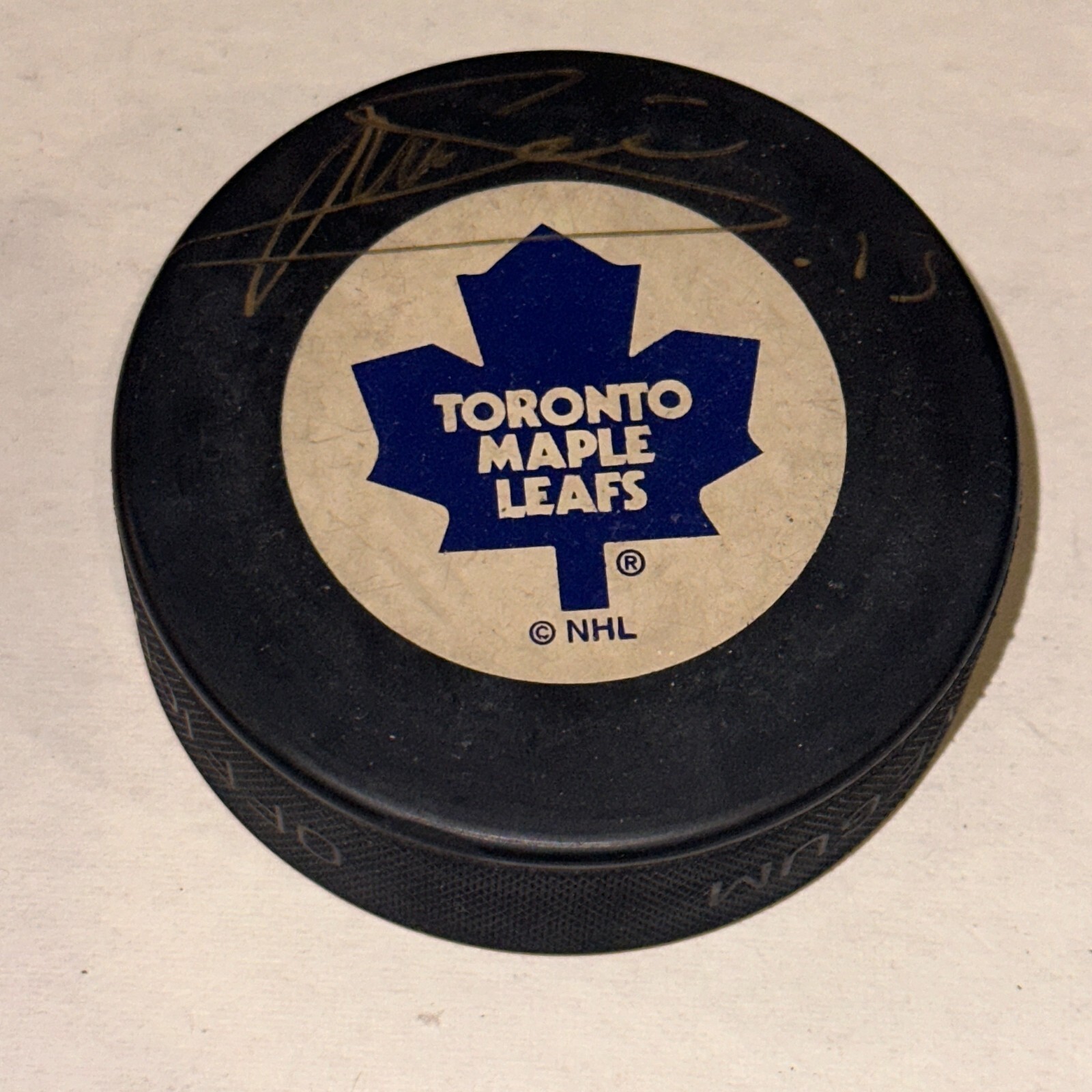 MATS SUNDIN Signed Toronto MAPLE LEAFS Puck Beckett Authenticated BAS