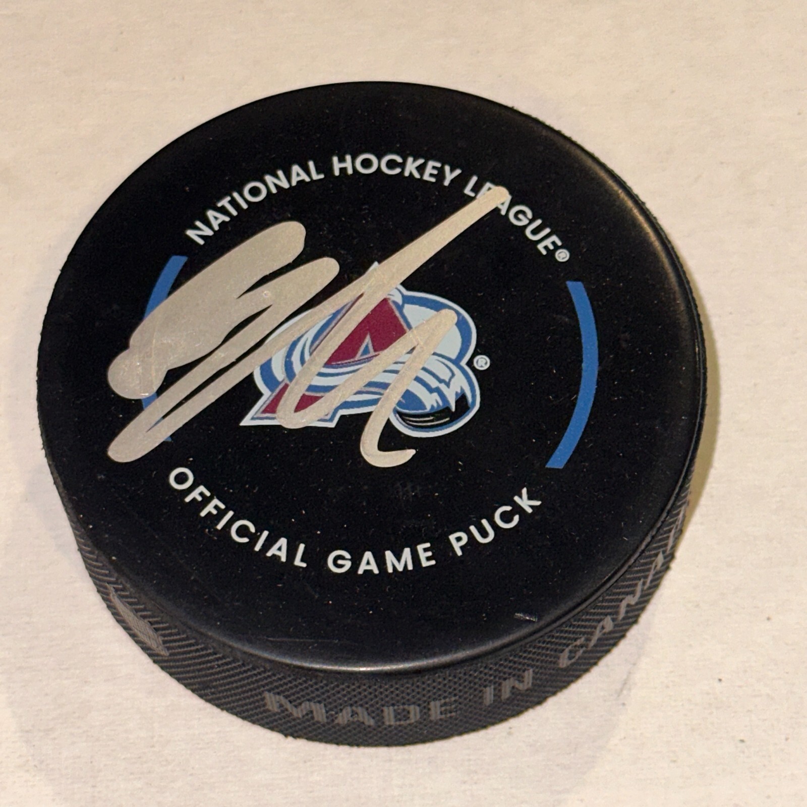 SAMUEL GIRARD Signed Colorado AVALANCHE Official GAME Puck Beckett (BAS)
