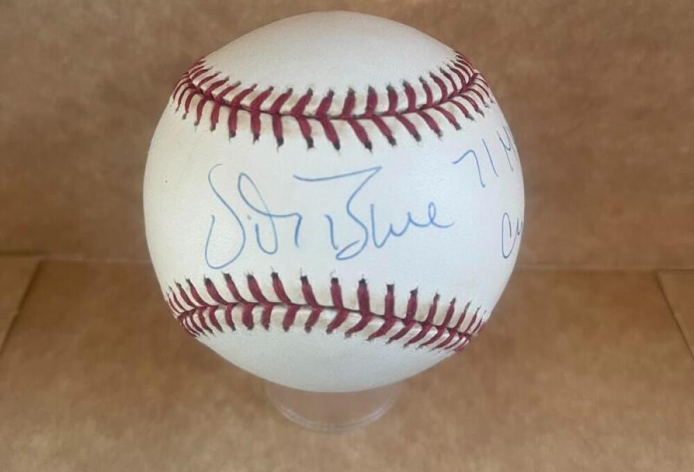 VIDA BLUE 71 MVP CY YOUNG SIGNED AUTOGRAPHED M.L. BASEBALL BECKETT AUTH