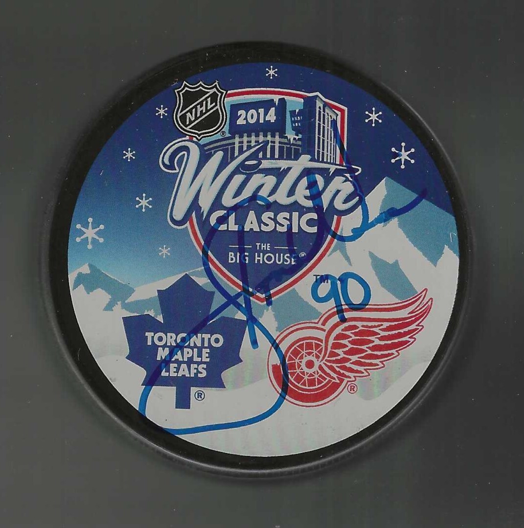 Stephen Weiss Signed Detroit Red Wings 2014 Winter Classic Matchup Puck