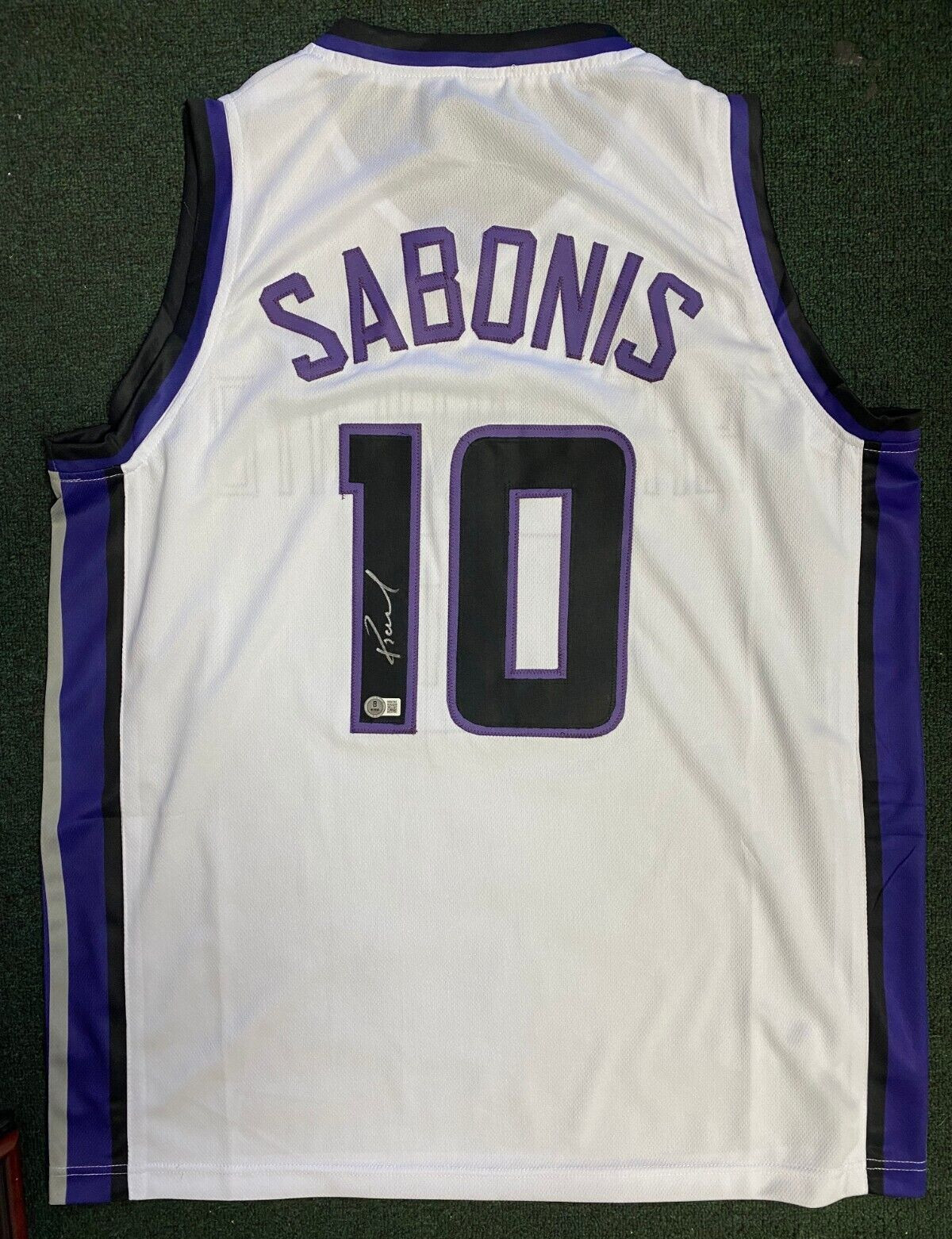 DOMANTAS SABONIS #10 SACRAMENTO KINGS SIGNED AUTO CUSTOM JERSEY SZ XL BECKETT C