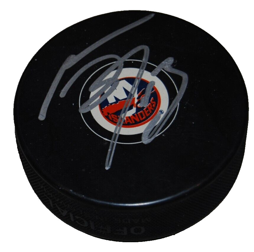 MATHEW BARZAL signed (NEW YORK ISLANDERS) hockey puck BECKETT BAS BJ54501