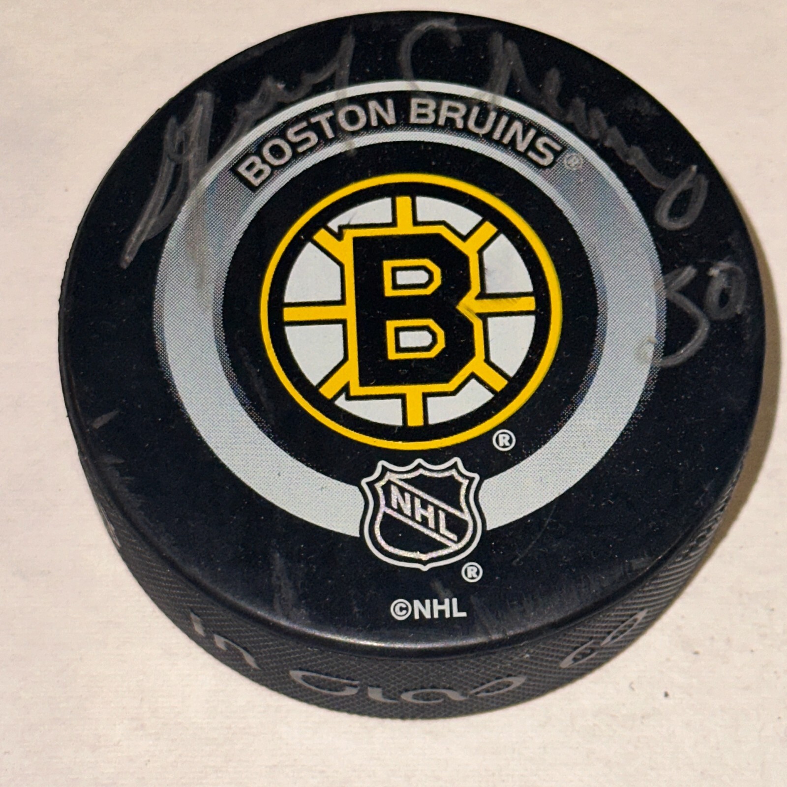 GERRY CHEEVERS Signed Boston BRUINS Official GAME Puck Beckett BAS