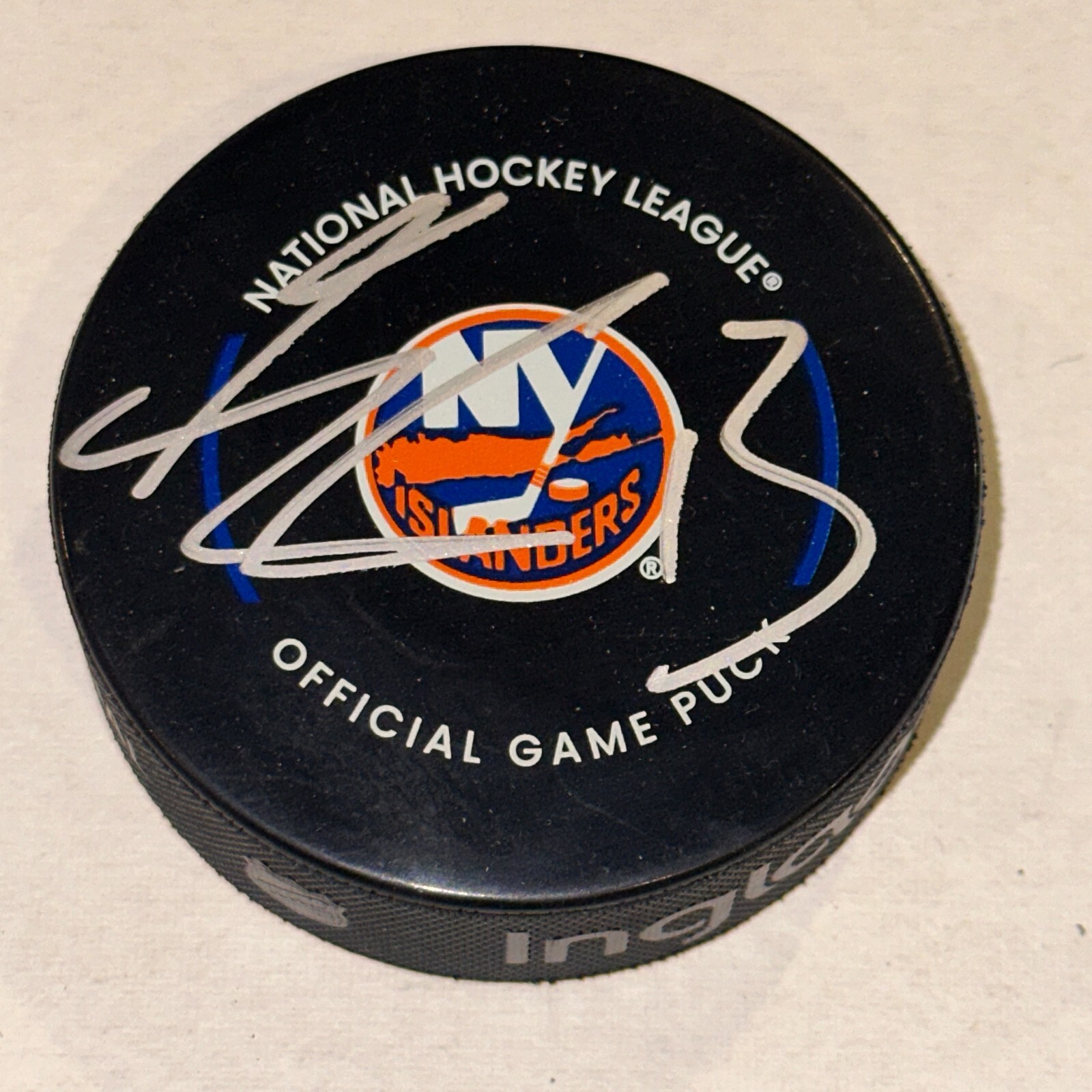 MATHEW BARZAL Signed NY ISLANDERS Official GAME Puck Beckett (BAS)