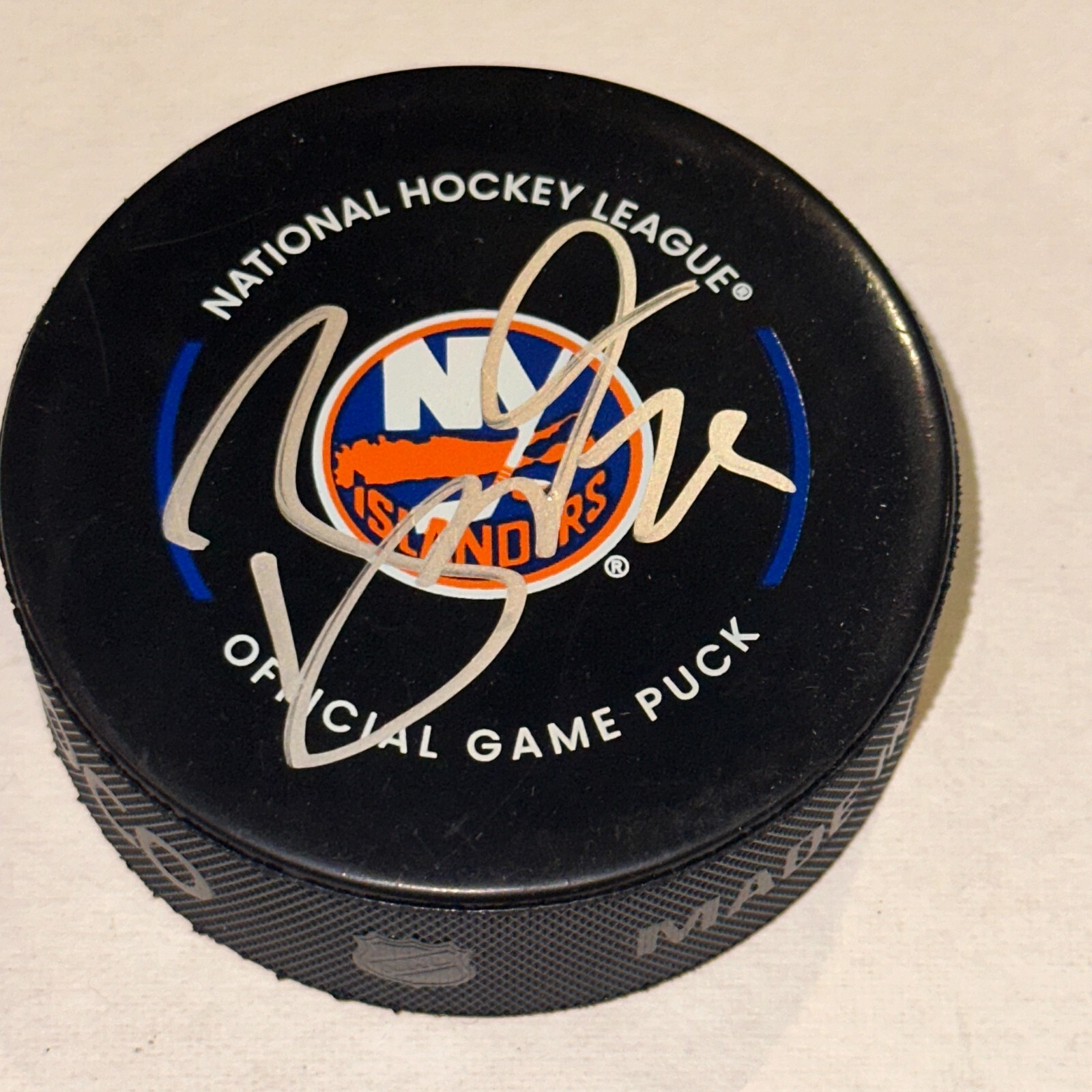 BROCK NELSON Signed NY ISLANDERS Official GAME Puck Beckett (BAS)
