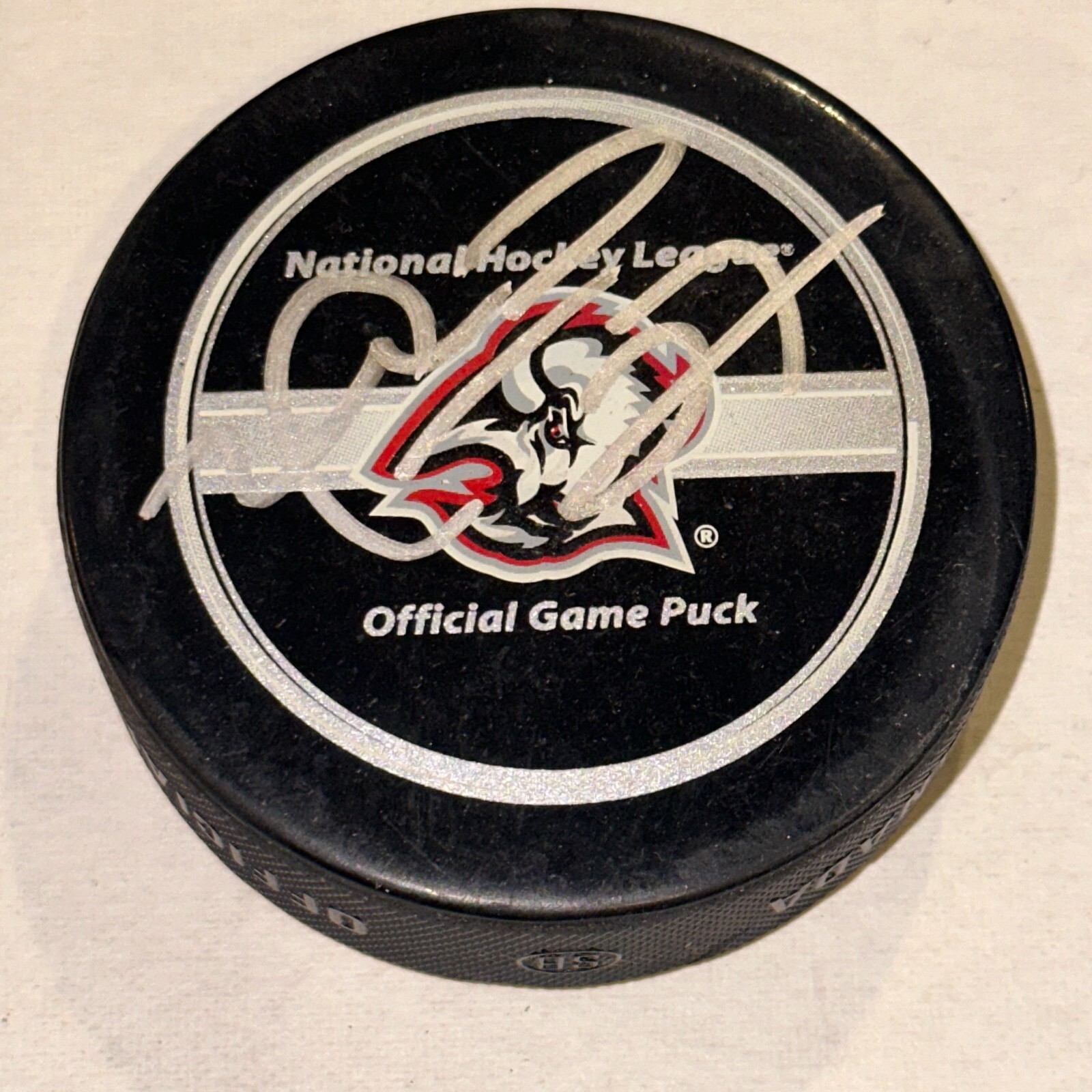 MICHAEL PECA Signed Buffalo SABRES Official GAME Puck Beckett (BAS)