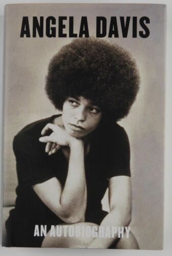 ANGELA DAVIS JSA AUTOGRAPH SIGNED BOOK AN AUTOBIOGRAPHY HARDCOVER ACTIVIST COLLECTIBLE MEMORABILIA