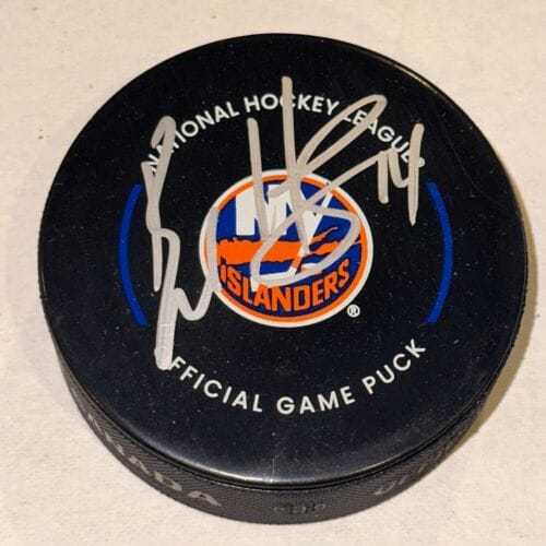 BO HORVAT SIGNED NY ISLANDERS OFFICIAL GAME PUCK BECKETT (BAS) COLLECTIBLE MEMORABILIA