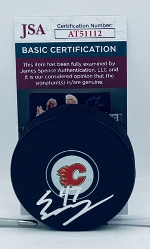 CONNOR ZARY SIGNED CALGARY FLAMES LOGO PUCK AUTOGRAPHED JSA COLLECTIBLE MEMORABILIA