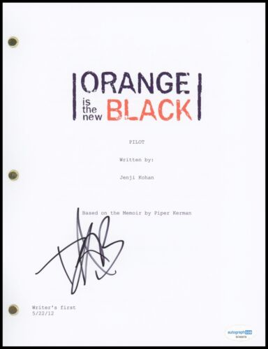 DANIELLE BROOKS “ORANGE IS THE NEW BLACK” AUTOGRAPH SIGNED PILOT EPISODE SCRIPT COLLECTIBLE MEMORABILIA