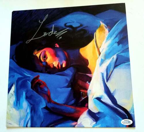 LORDE AUTOGRAPHED SIGNED LP RECORD ALBUM FLAT POSTER ACOA COLLECTIBLE MEMORABILIA