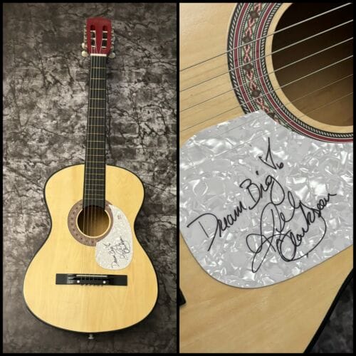 PSA A MOMENT LIKE THIS STAR * KELLY CLARKSON * SIGNED 38″ ACOUSTIC GUITAR COA COLLECTIBLE MEMORABILIA