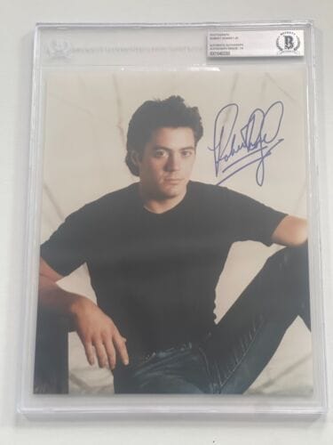 ROBERT DOWNEY JR. SIGNED 8 X 10 PHOTO BAS AUTO GRADED 10 ENCAPSULATED COLLECTIBLE MEMORABILIA