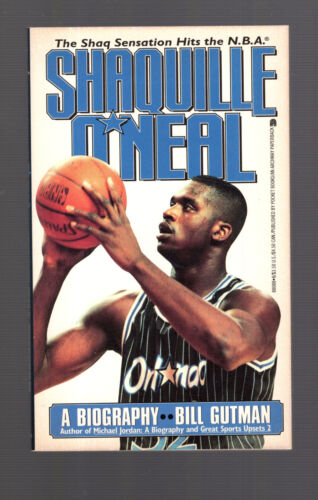 SHAQUILLE O’NEAL VINTAGE PAPERBACK BOOK FROM 1993 AMAZING CONDITION COLLECTIBLE MEMORABILIA
