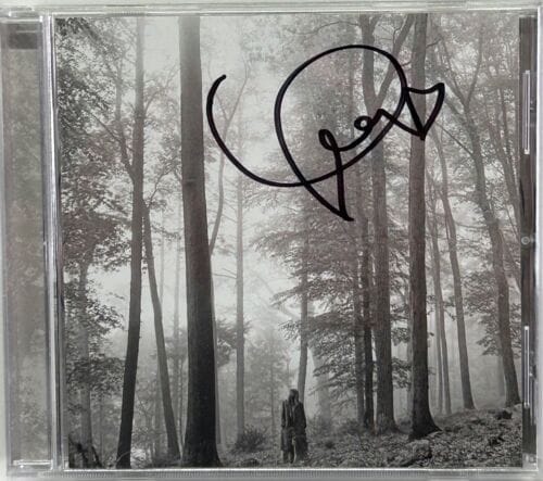 TAYLOR SWIFT SIGNED AUTOGRAPH CD COVER “FOLKLORE” CD JSA COA COLLECTIBLE MEMORABILIA