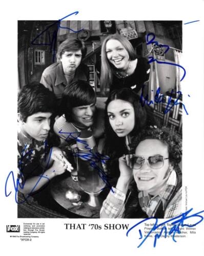 THAT 70’S SHOW CAST SIGNED AUTOGRAPH 8×10 PHOTO – DANNY MASTERSON +5 W/ JSA COA COLLECTIBLE MEMORABILIA
