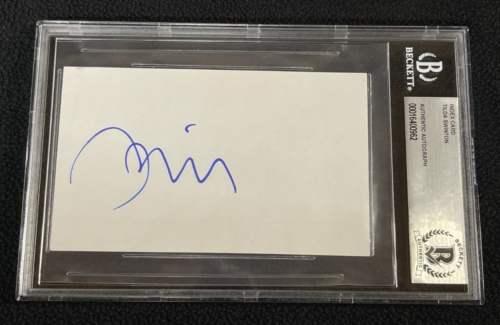 TILDA SWINTON SIGNED 3×5 INDEX CARD BECKETT CERTIFIED DOCTOR STRANGE ANCIENT ONE COLLECTIBLE MEMORABILIA