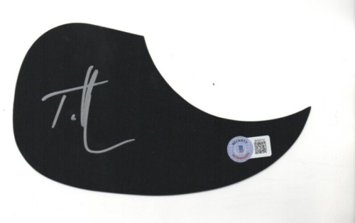 TIM MCGRAW SIGNED ACOUSTIC PICKGUARD GUITAR AUTHENTIC AUTOGRAPH BECKETT COLLECTIBLE MEMORABILIA