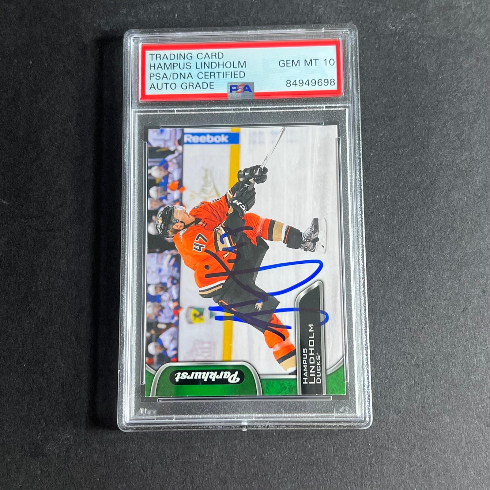 2016-17 Parkhurst #9 Hampus Lindholm Signed Card PSA AUTO 10 Slabbed Ducks