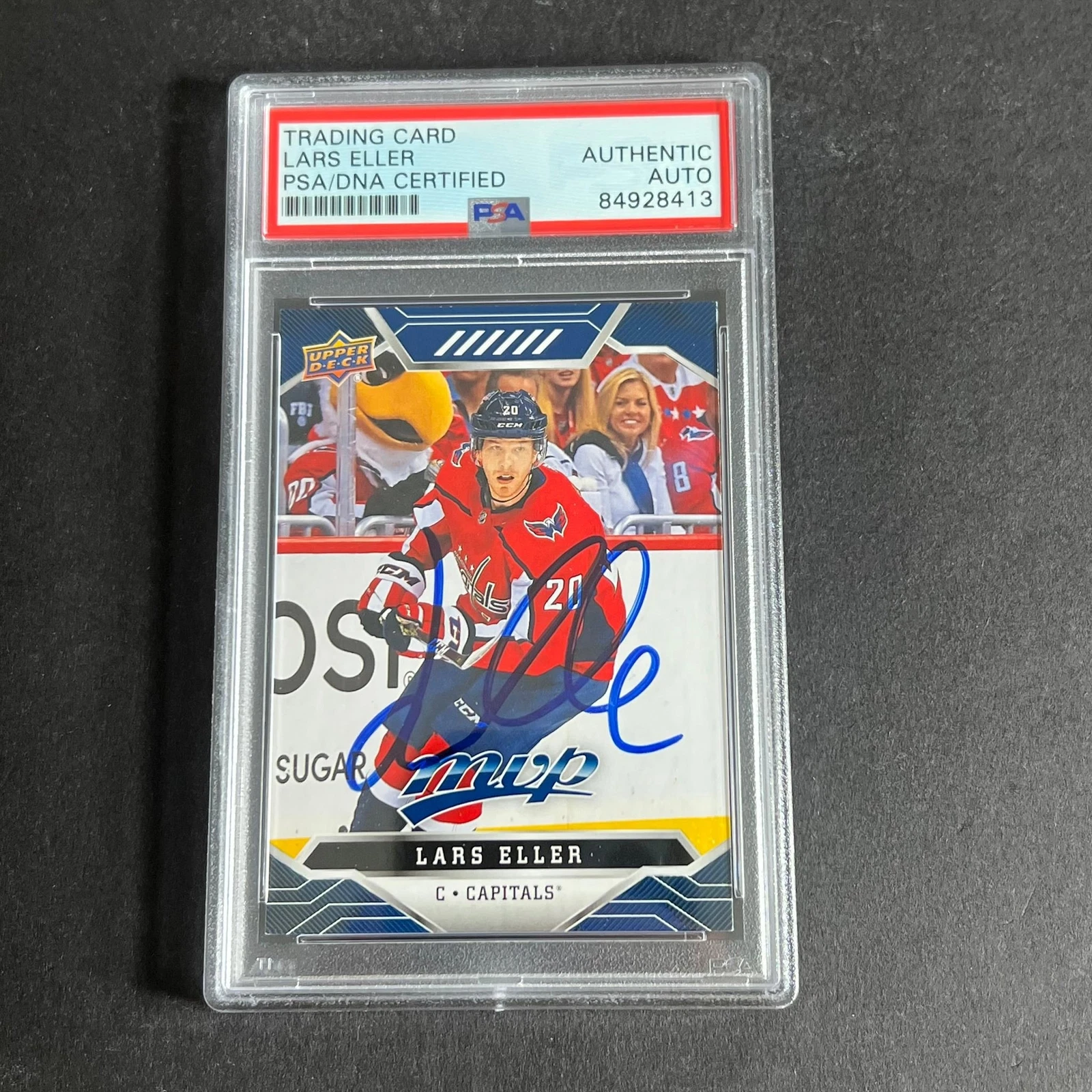 2019-20 Upper Deck MVP Hockey #40 Lars Eller Signed Card AUTO PSA Slabbed Capita