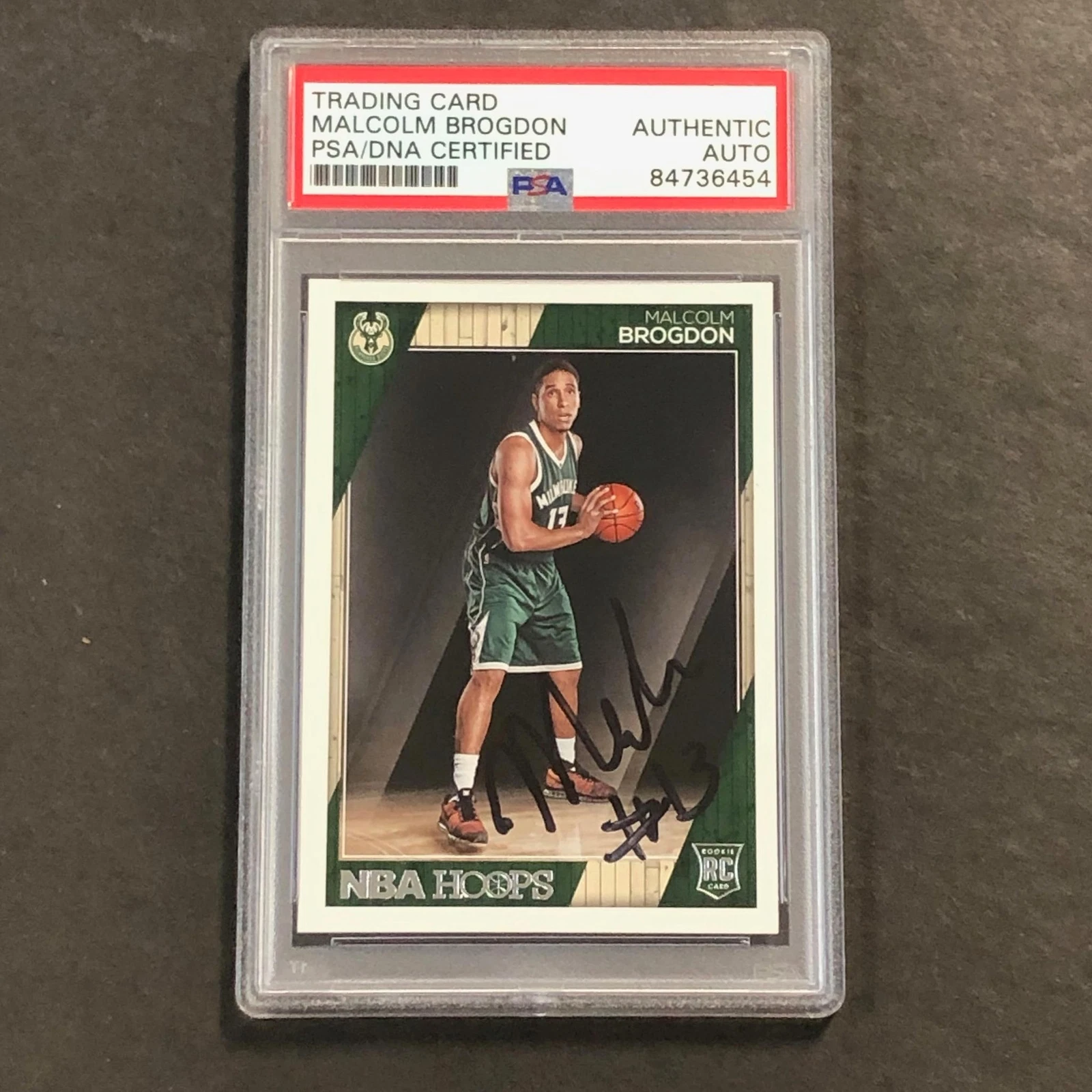 2016-17 NBA Hoops #291 Malcolm Brogdon Signed Card AUTO PSA/DNA Slabbed RC Bucks
