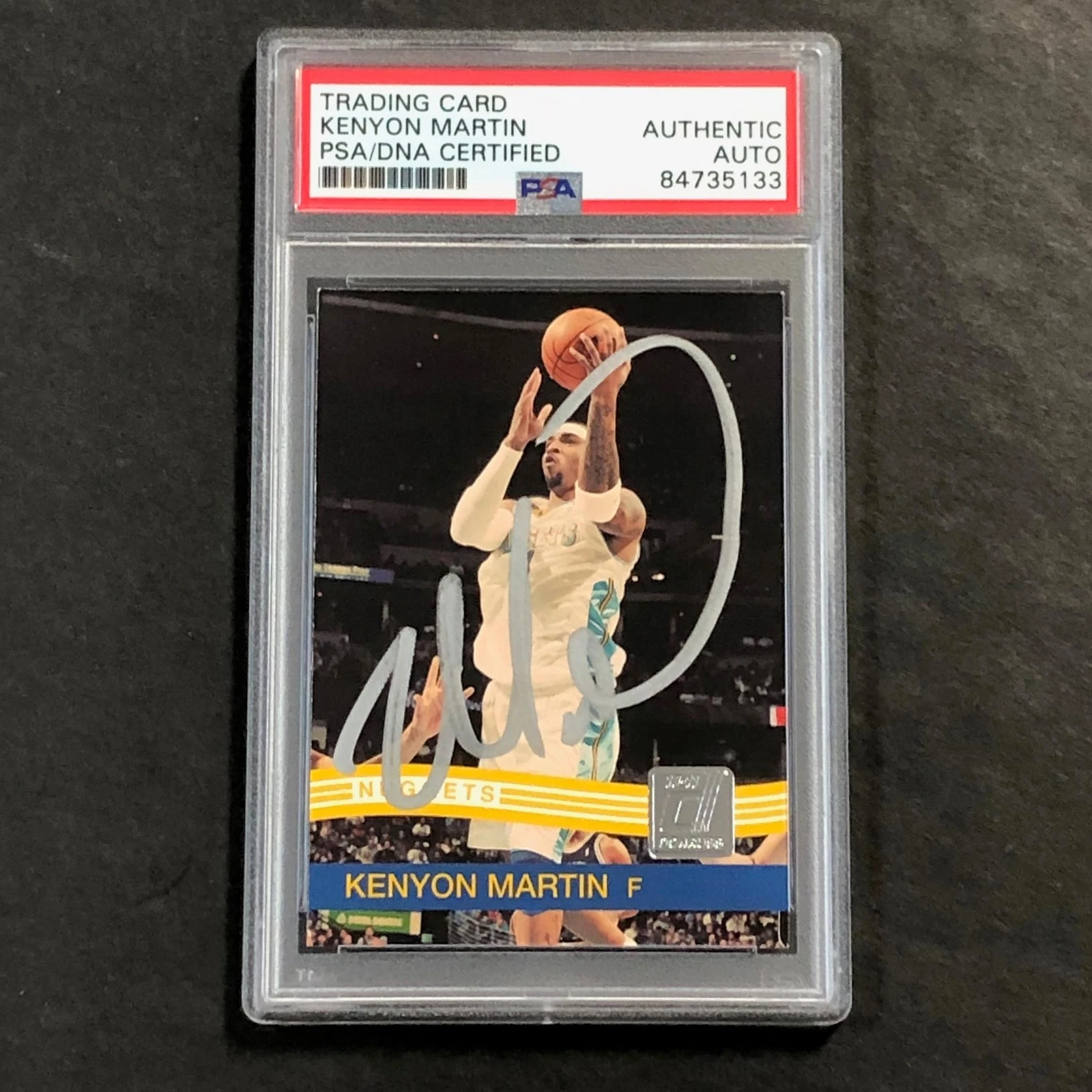 2010-11 Panini Donruss #118 Kenyon Martin Signed Card AUTO PSA Slabbed Nuggets