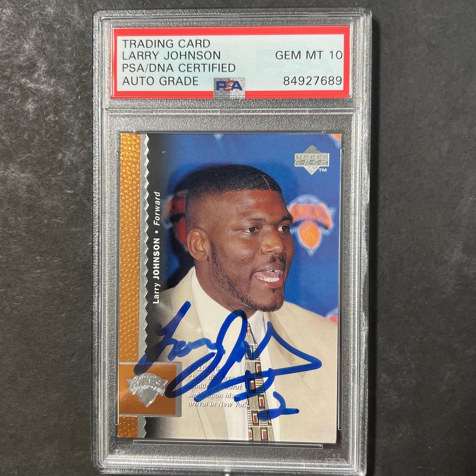 1996-97 Upper Deck #261 Larry Johnson Signed Card AUTO 10 PSA Slabbed Knicks