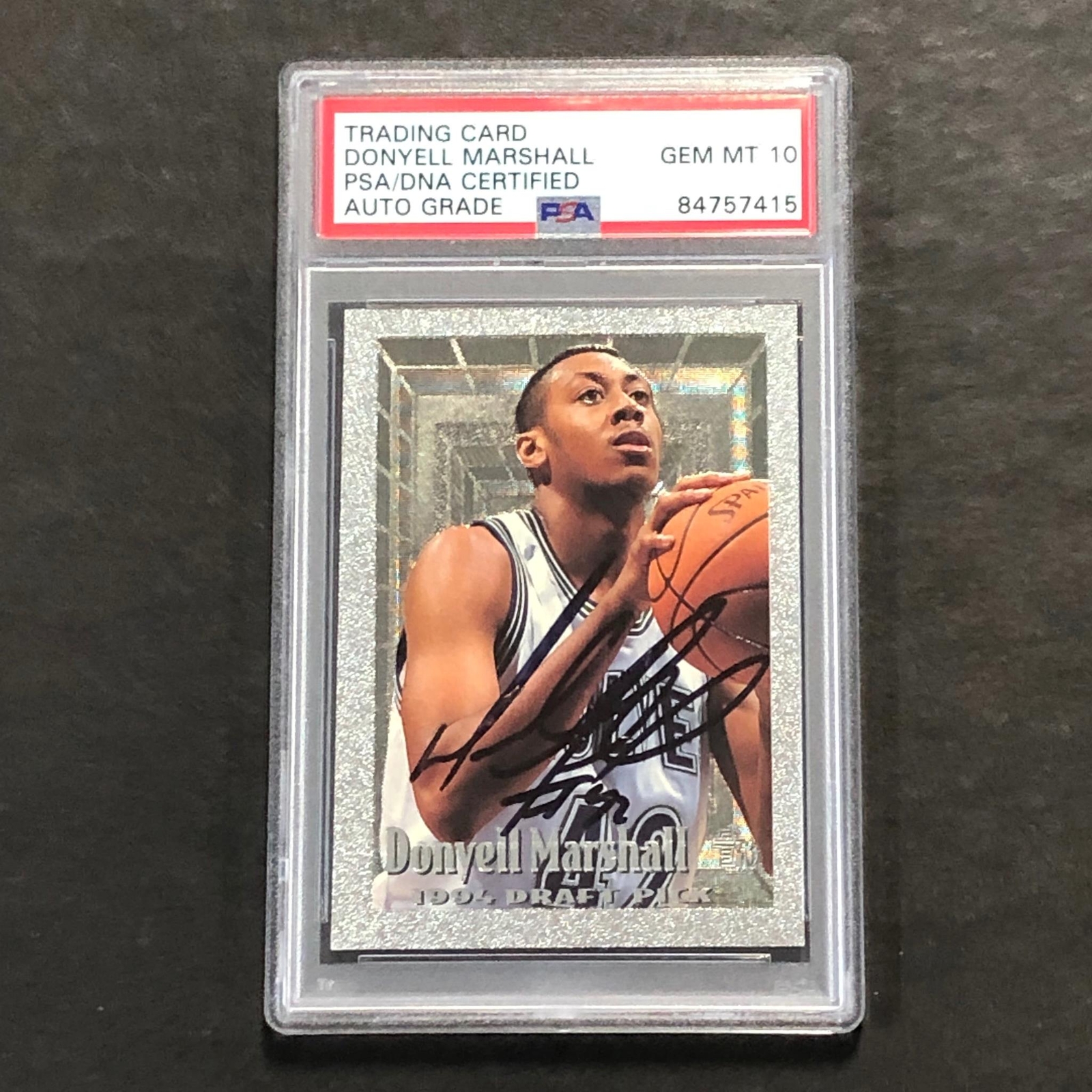 1994 Topps Donyell Marshall Signed Card AUTO PSA/DNA Slabbed Timberwolves