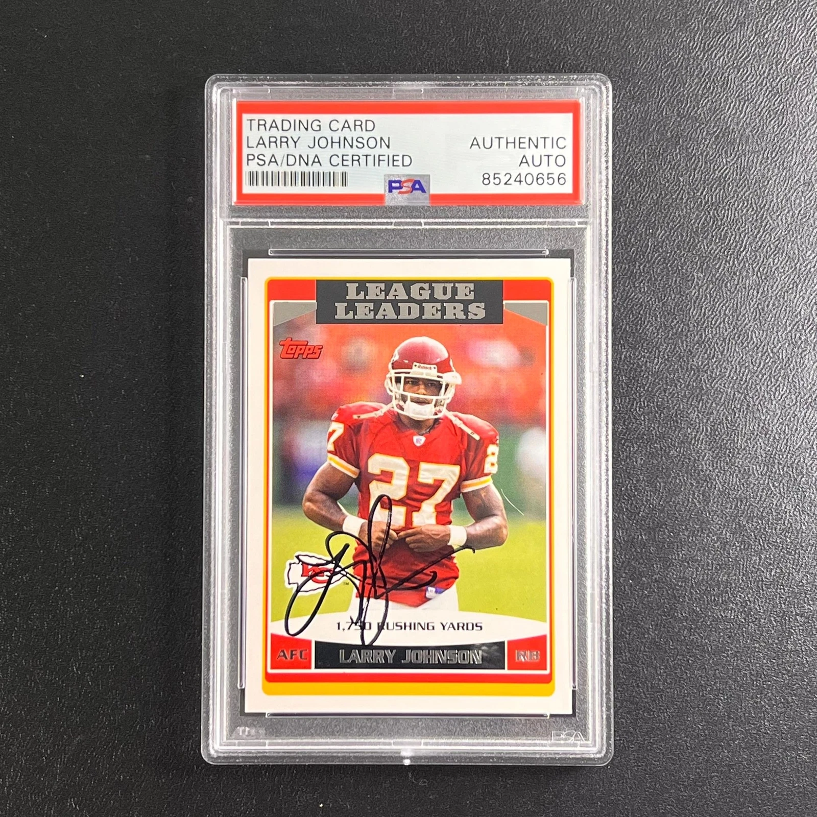 2005 Topps Football #285 Larry Johnson signed Card Slabbed PSA/DNA Kansas City C