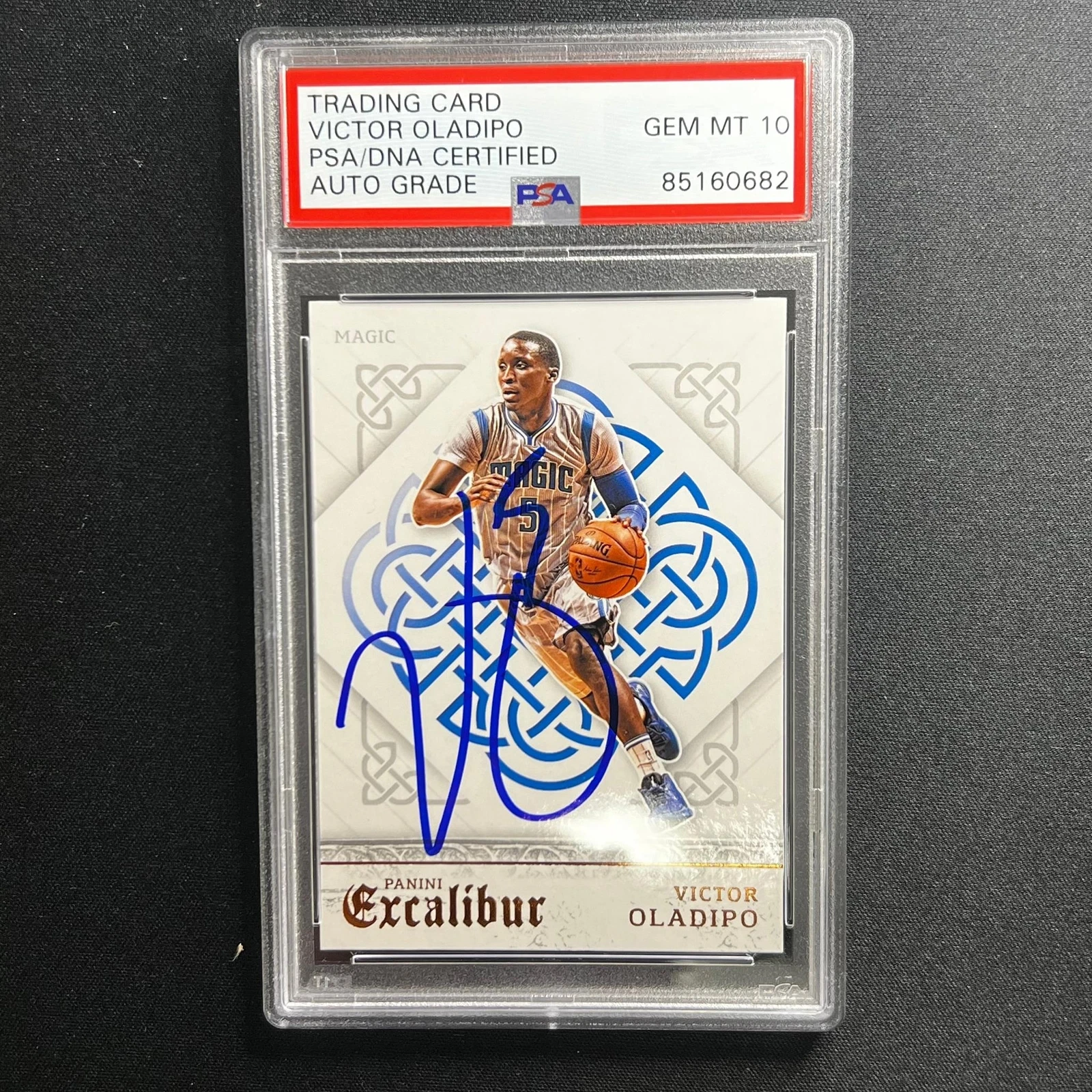 2015-16 Panini Excalibur #115 Victor Oladipo Signed Card AUTO PSA/DNA Slabbed Ma