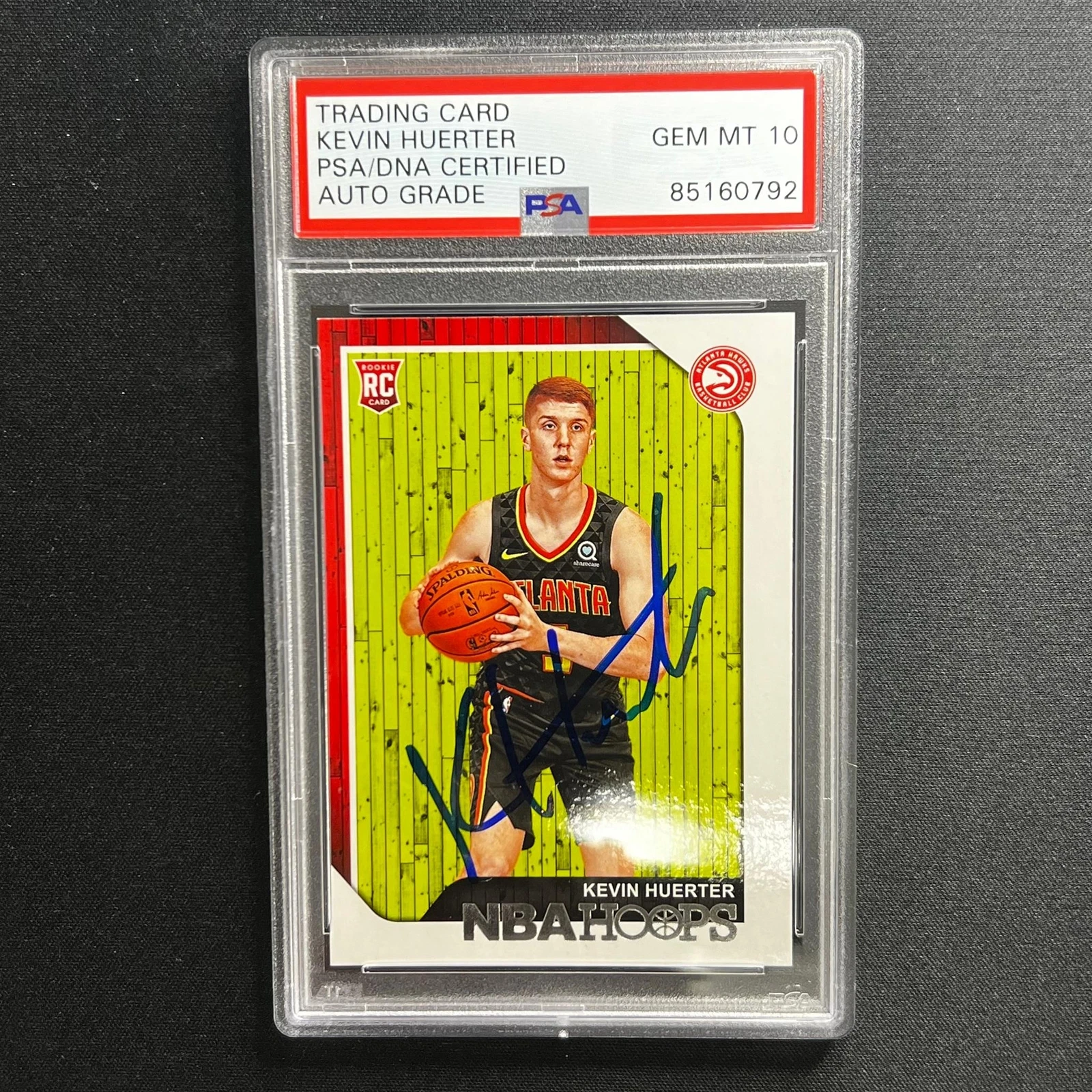 2018-19 NBA Hoops #266 Kevin Huerter Signed Card PSA/DNA Slabbed Auto 10 RC