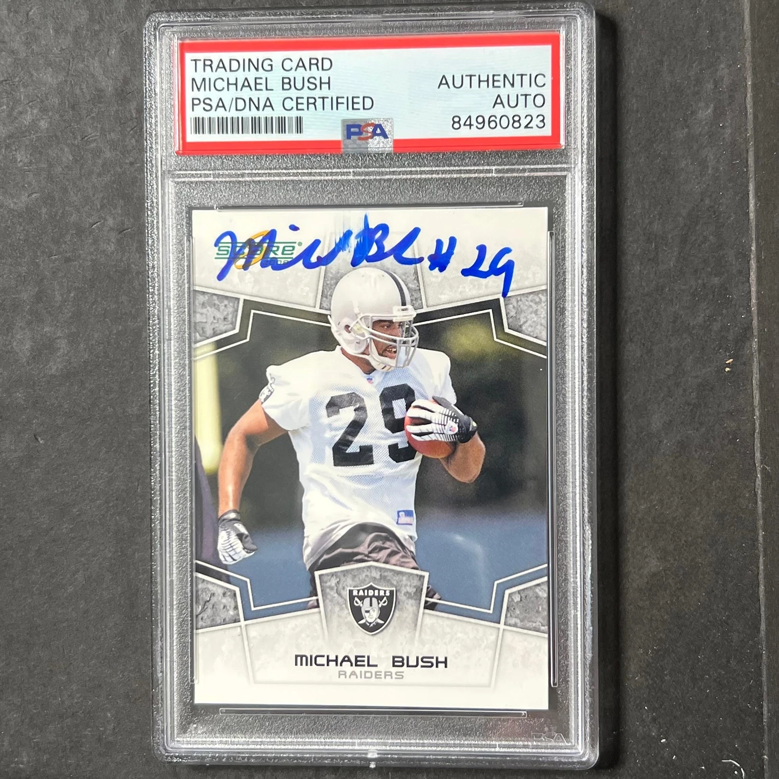 2008 Score #231 Michael Bush AUTO Signed Card PSA Slabbed Raiders