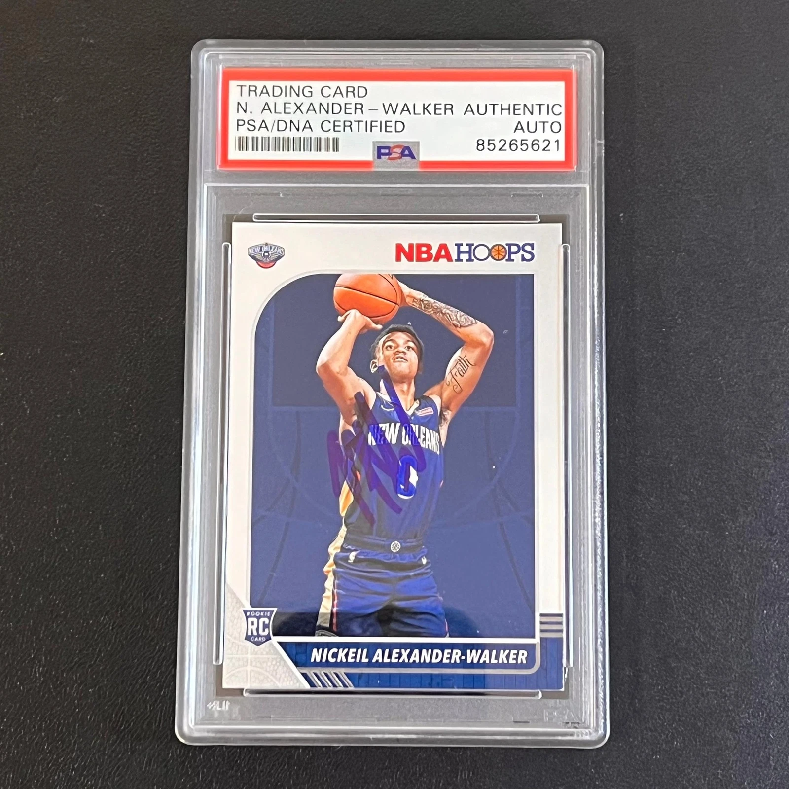 2019-20 NBA Hoops #214 Nickeil Alexander Walker Signed Card AUTO PSA Slabbed RC