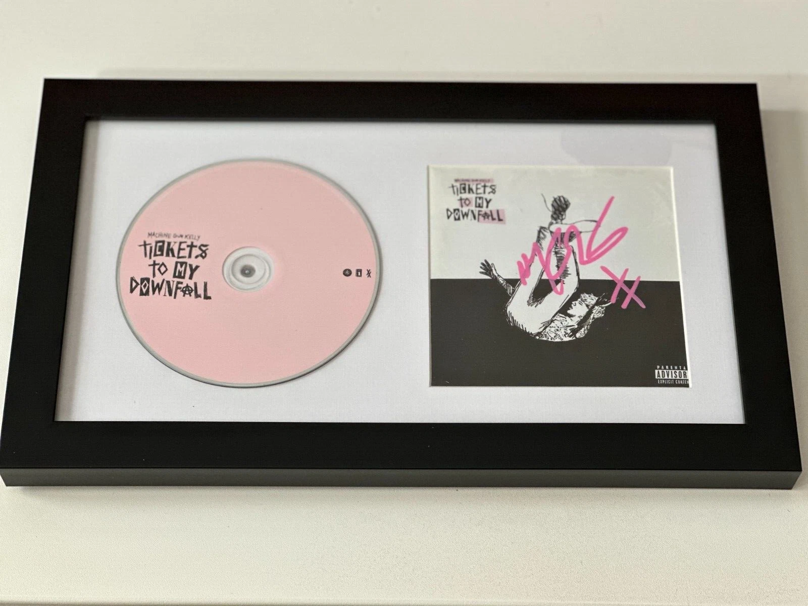 MACHINE GUN KELLY SIGNED 