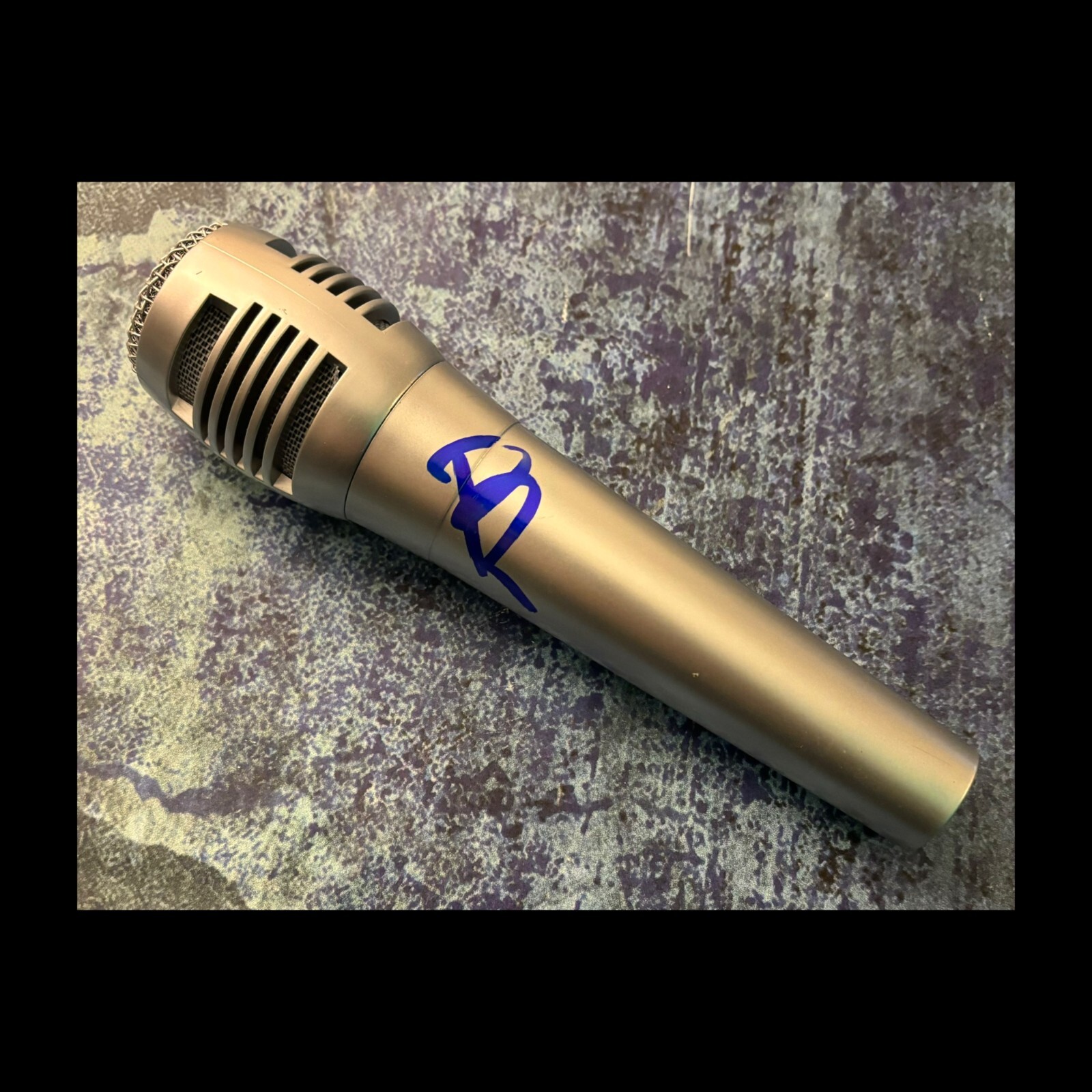 GFA MTV VJ & Stand-up Comedian * PAULY SHORE * Signed Mic Microphone P4 COA