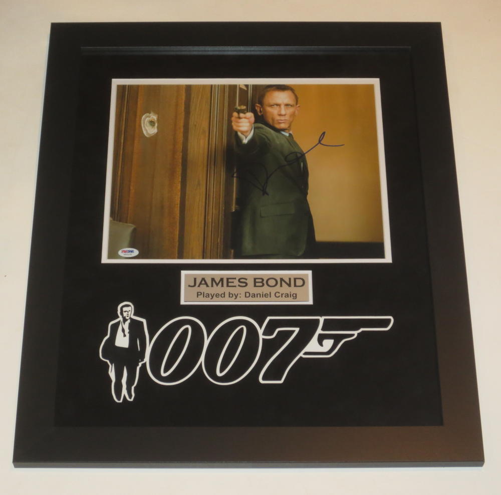 DANIEL CRAIG 007 SIGNED 11X14 PHOTO JAMES BOND PROFESSIONALLY FRAMED PSA/DNA