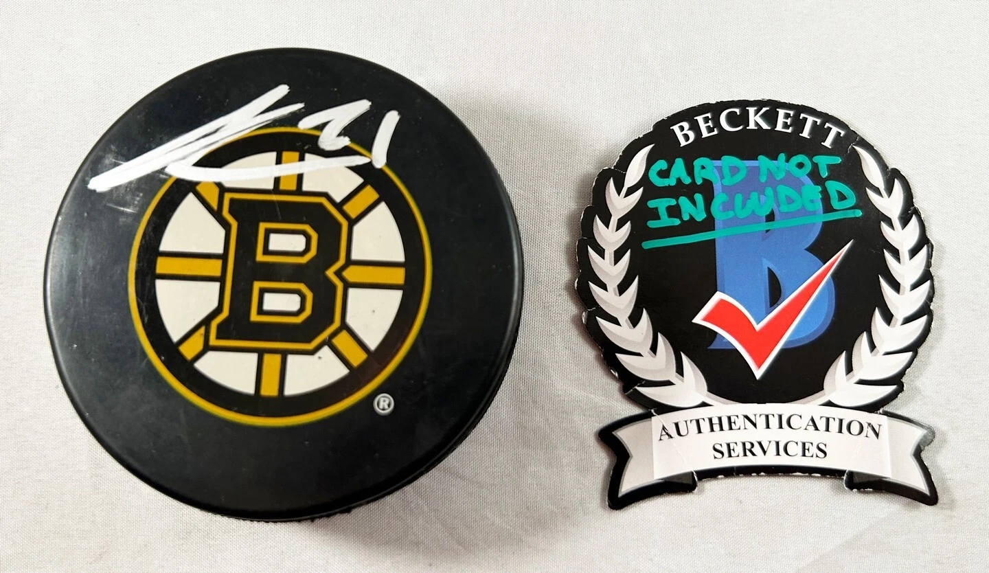 James van Riemsdyk Signed Puck Boston Bruins Beckett BAS COA