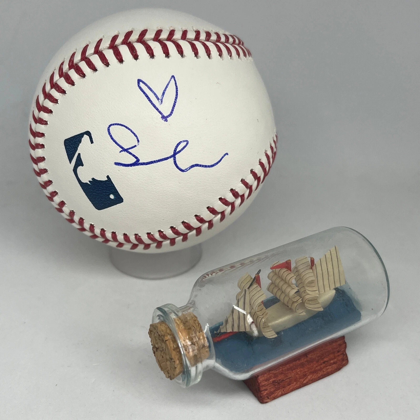 Savannah Guthrie signed Rawlings OML Baseball JSA COA NBC News Today Auto A3184