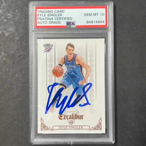2014-15 PANINI EXCALIBUR #92 KYLE SINGLER DETROIT PISTONS SIGNED CARD AUTO 10 PS COLLECTIBLE MEMORABILIA