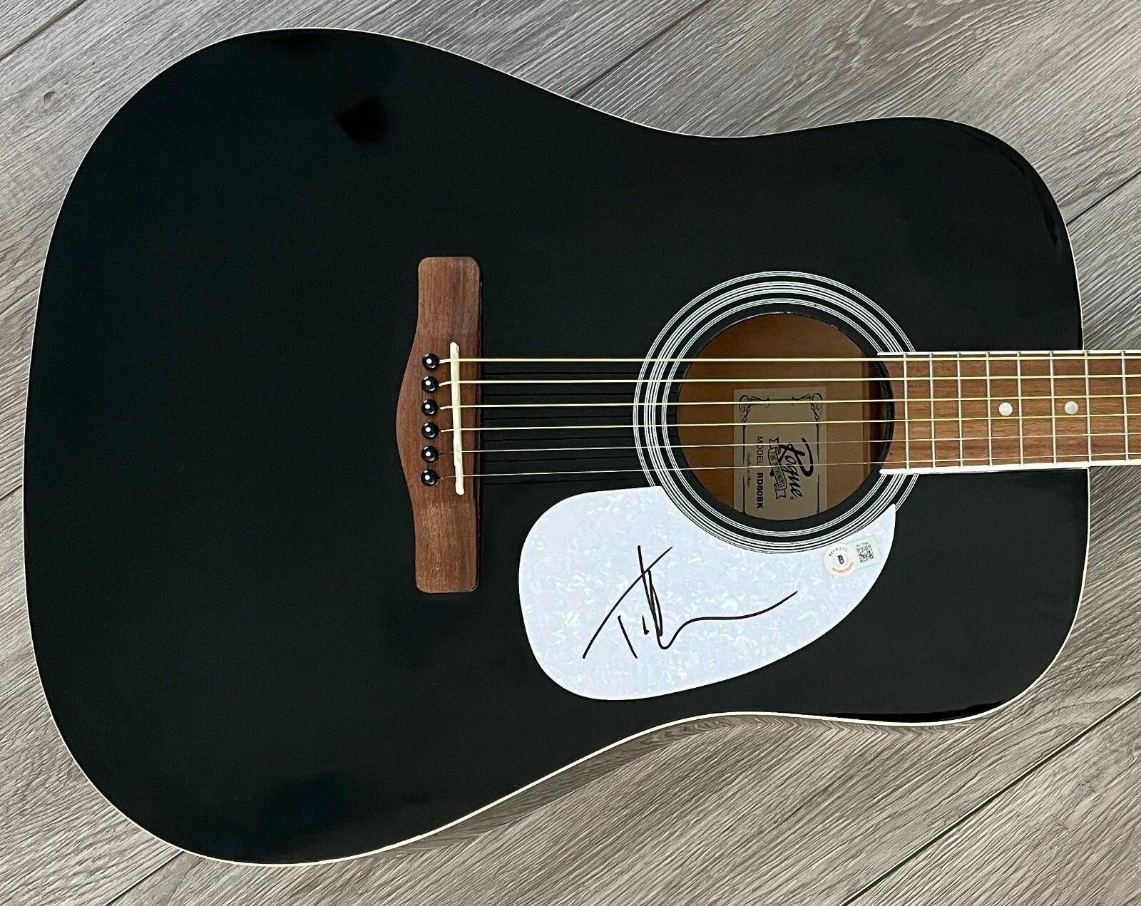 TIM MCGRAW SIGNED AUTOGRAPH 41