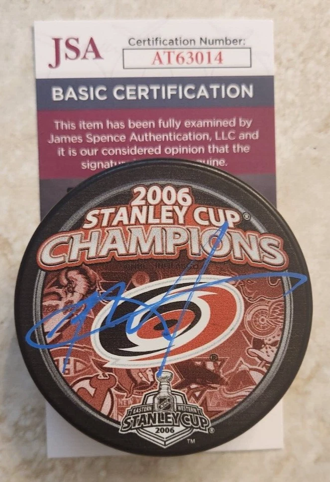 Rod Brind'Amour Signed 2006 Stanley Cup Puck w/ JSA COA #AT63014 Hurricanes