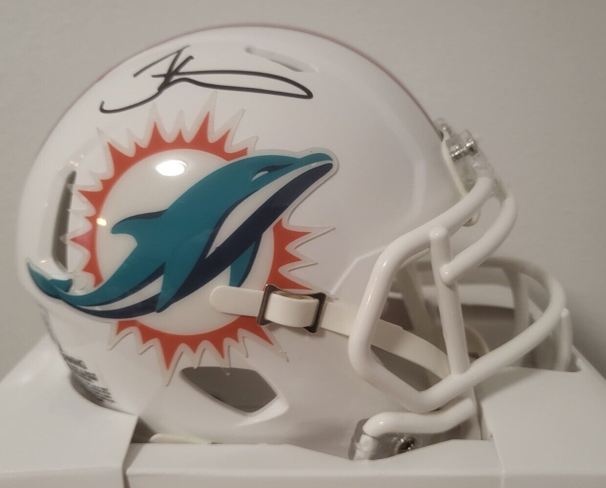 TYREEK HILL MIAMI DOLPHINS SIGNED AUTO AUTOGRAPHED SPEED MINI HELMET BECKETT *