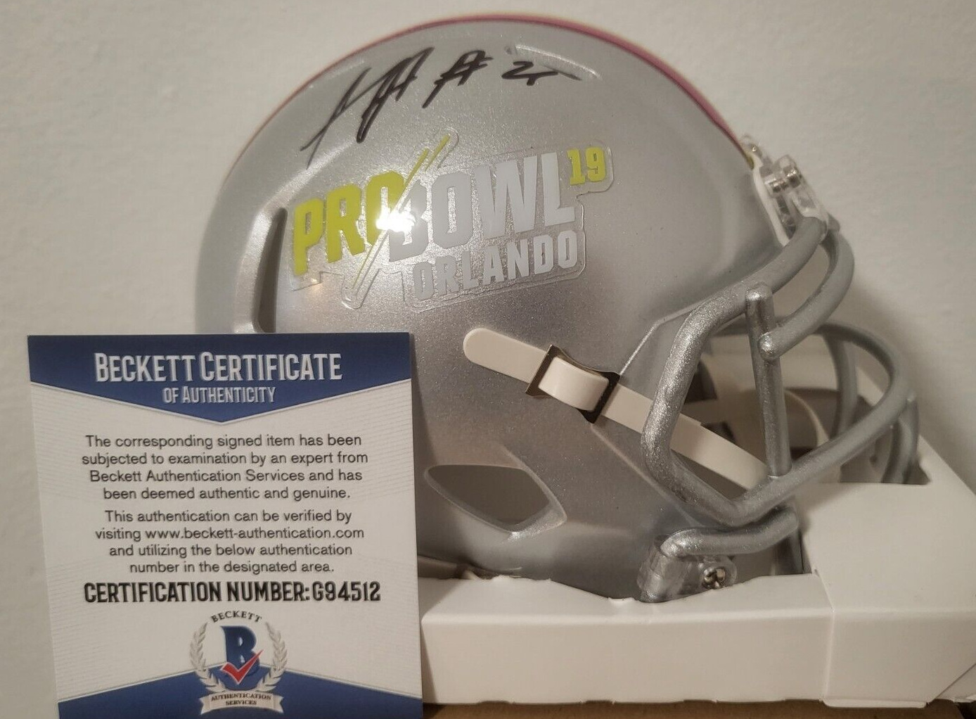 XAVIEN HOWARD DOLPHINS SIGNED AUTOGRAPHED 2019 PRO BOWL MINI HELMET BECKETT * COLLECTIBLE MEMORABILIA