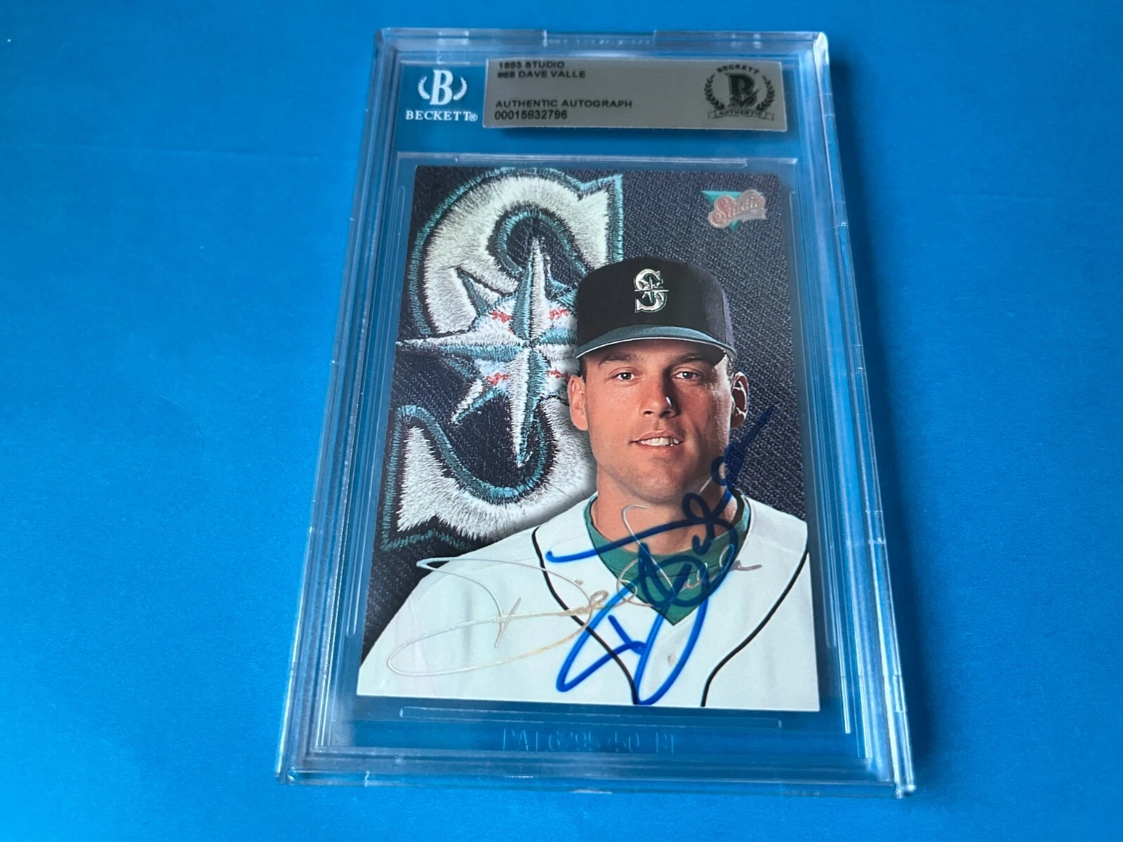 Dave Valle Mariners 1993 Leaf Studio Card Signed Auto Beckett BAS COA