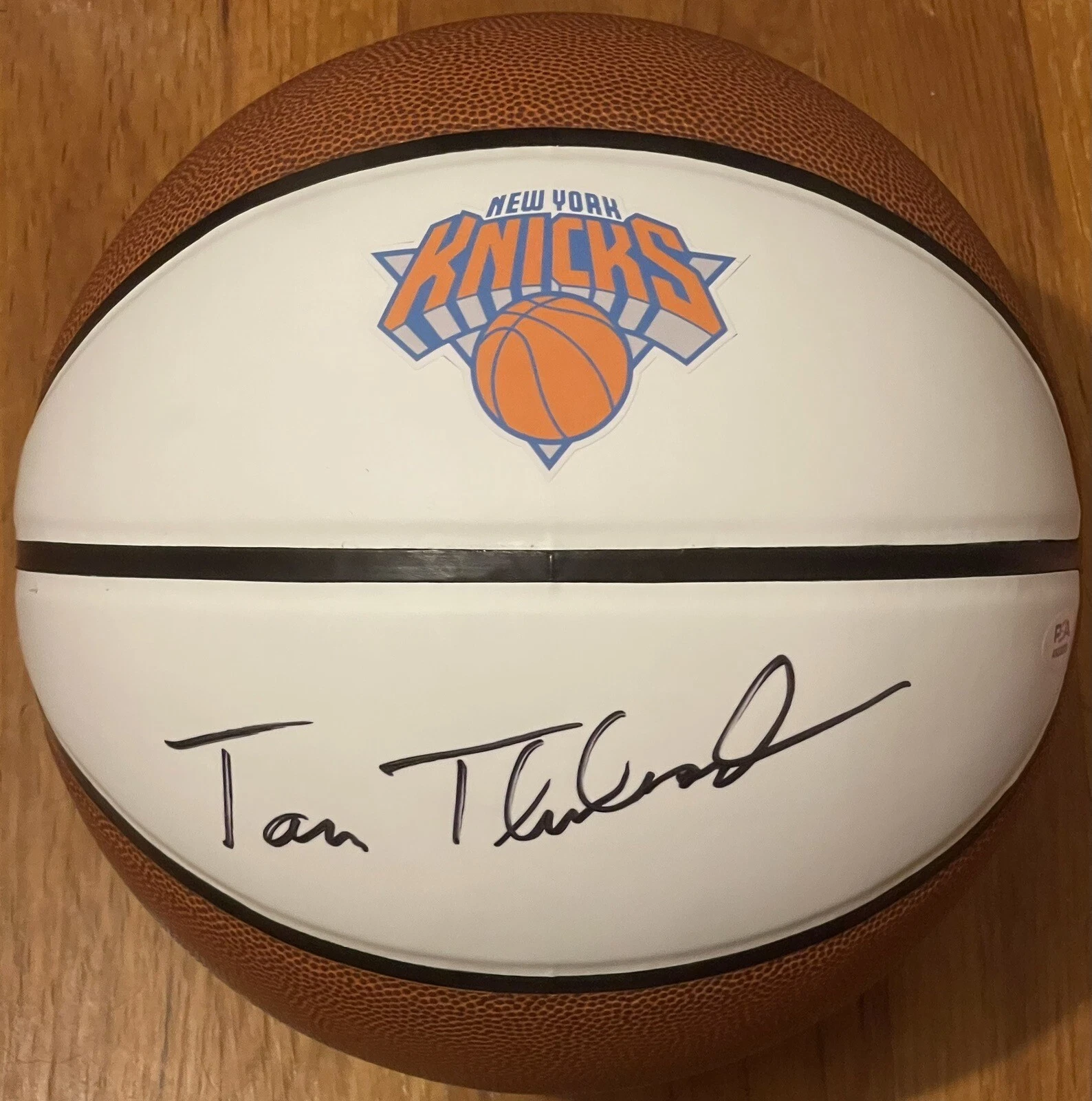 TOM THIBODEAU SIGNED AUTOGRAPHED FULL SIZE NEW YORK KNICKS BASKETBALL PSA/DNA COLLECTIBLE MEMORABILIA