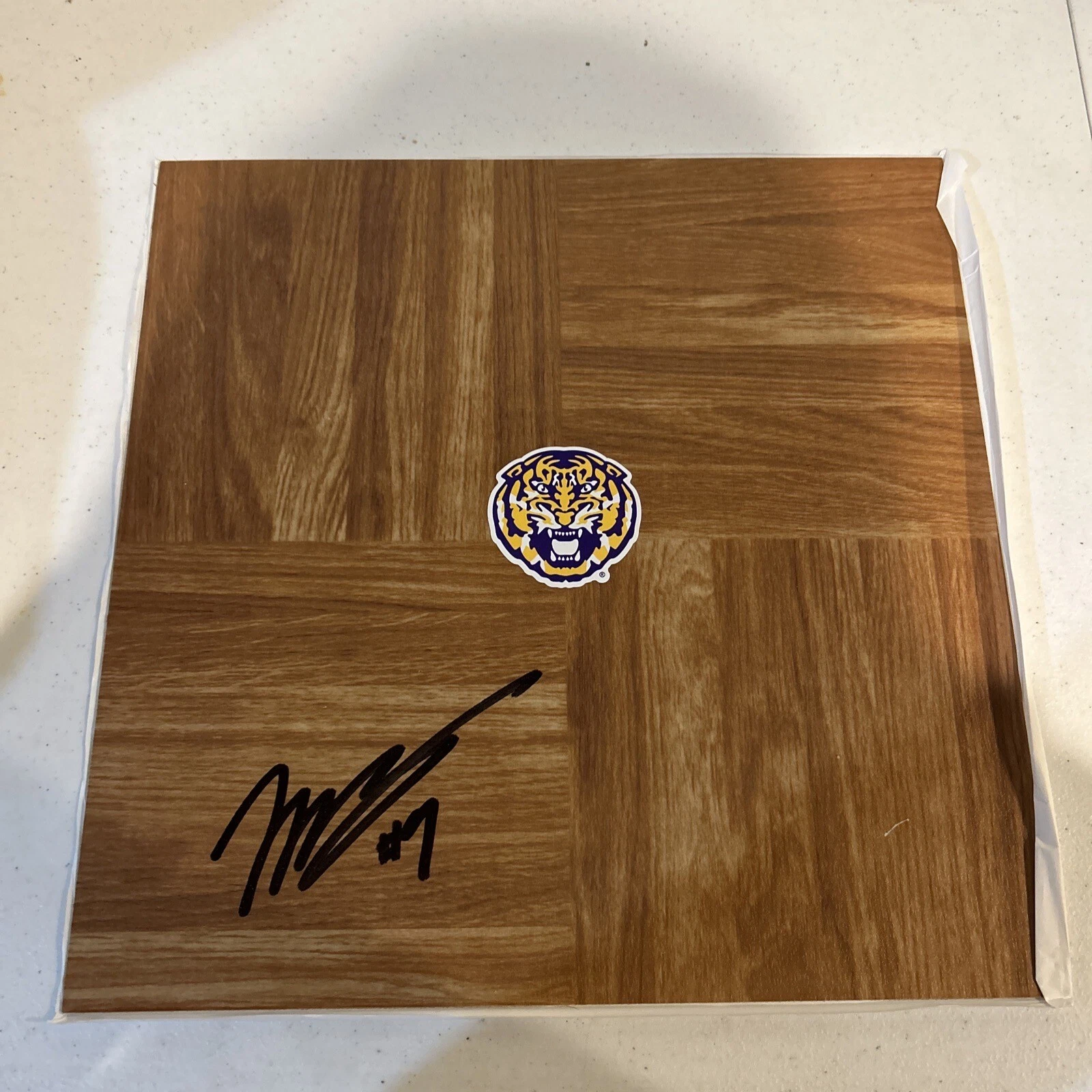 LSU TIGERS- WILL BAKER SIGNED AUTOGRAPH FLOORBOARD COA LOGO BASKETBALL