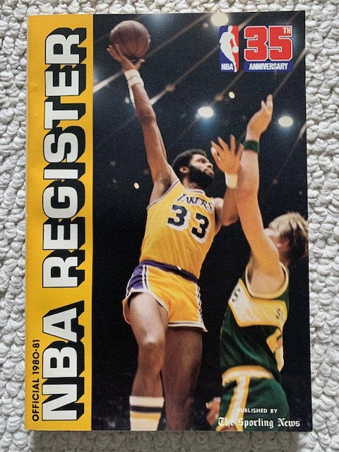 1980-81 OFFICIAL NBA REGISTER ABDUL JABBAR COVER VINTAGE+AMAZING CONDITION COLLECTIBLE MEMORABILIA