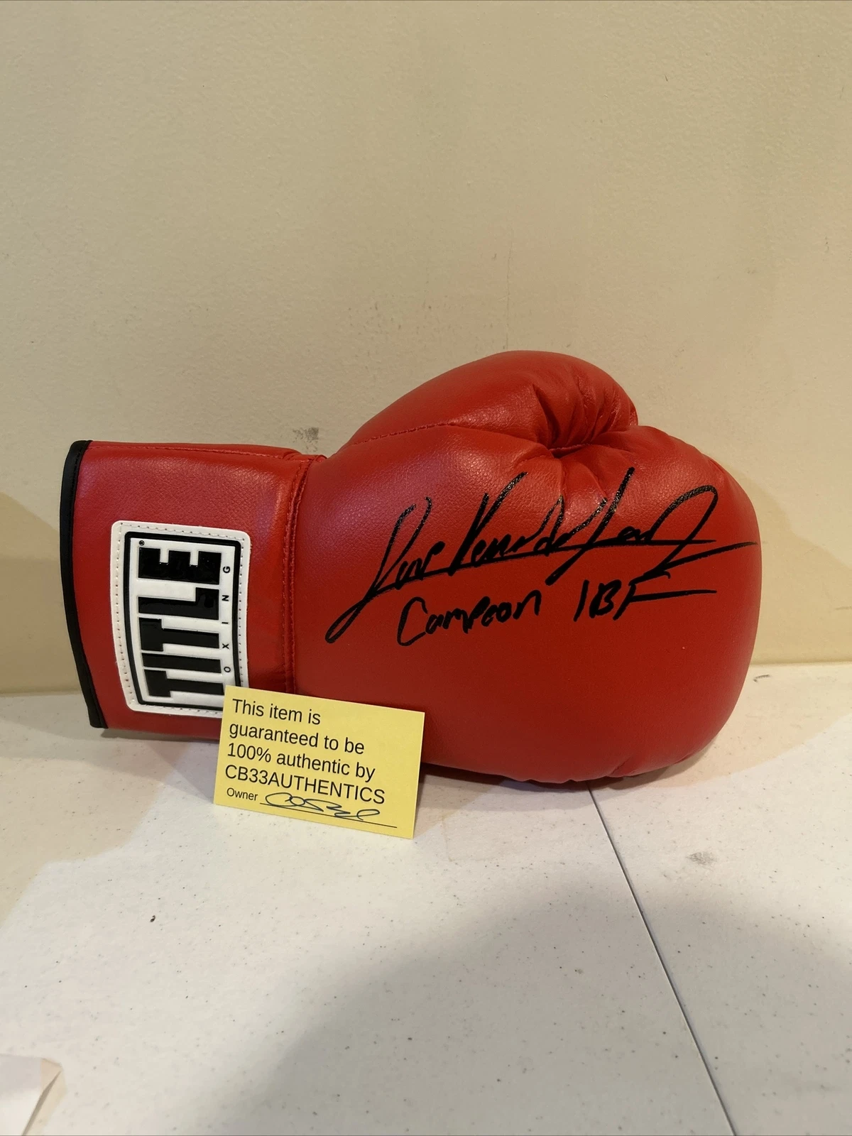 LUIS ALBERTO LOPEZ VENADO SIGNED AUTOGRAPH BOXING GLOVE COA IBF CHAMP